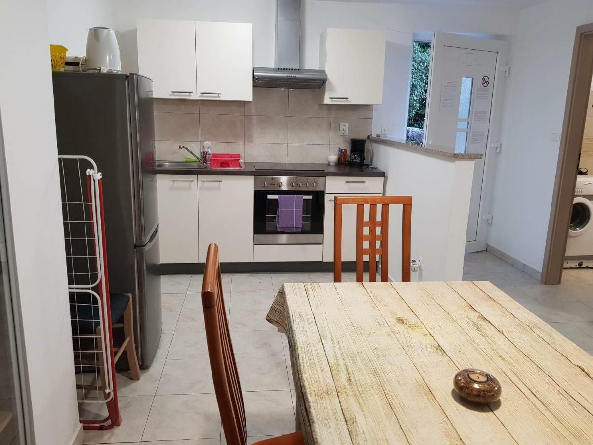 Apartment Natali Brseč Eksteriør billede