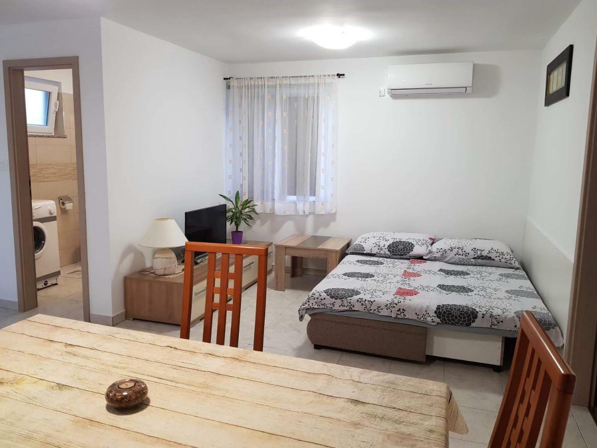 Apartment Natali Brseč Eksteriør billede